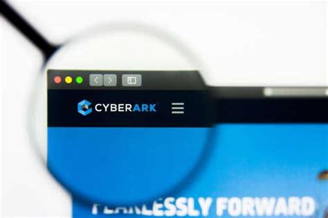 secret_hub|Get Started with CyberArk Secrets Hub